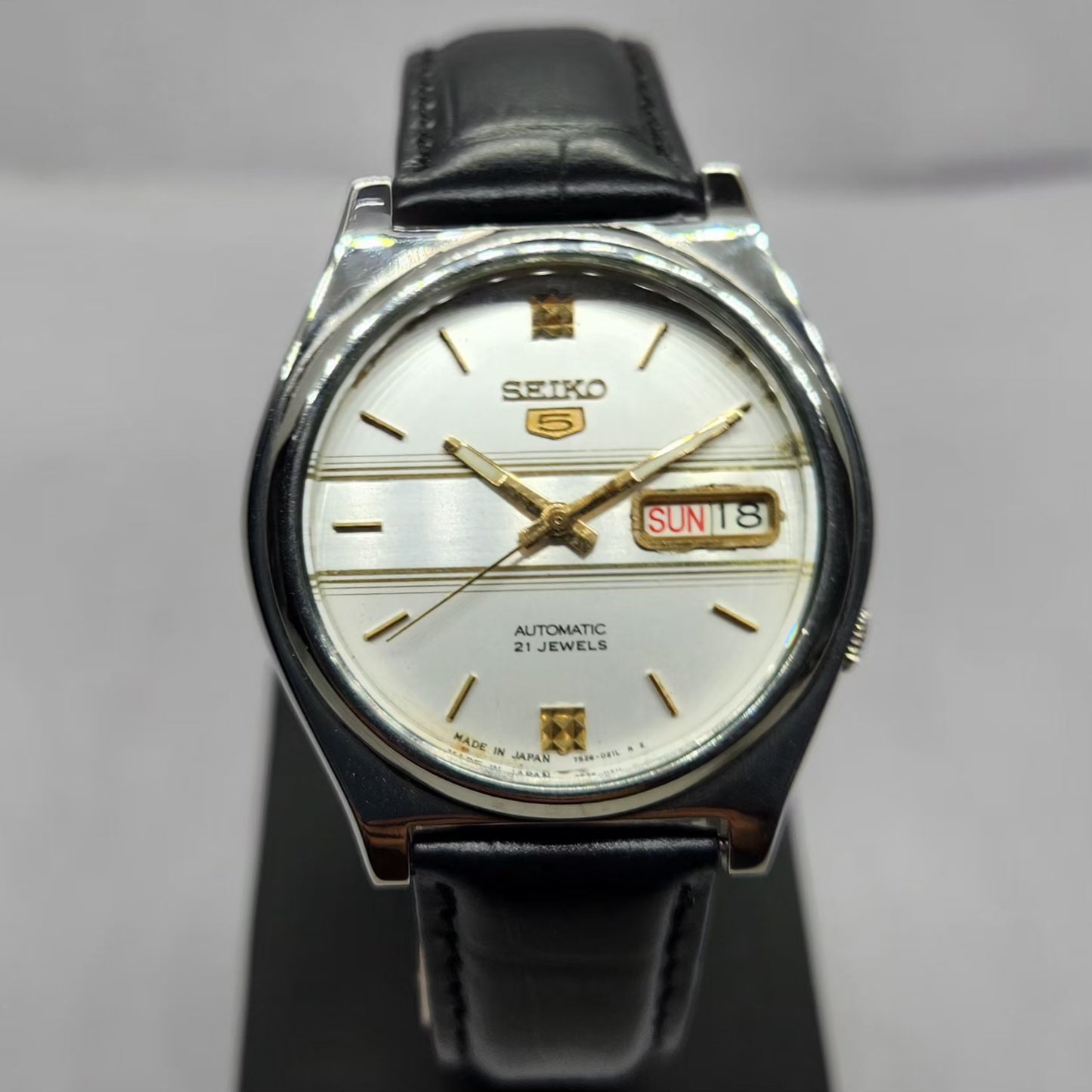 Vintage 1997 Original Seiko 5 Automatic 7S26-3170 Silver Face 21 Jewels Day-Date Japanese Men's Wrist Watch OG357