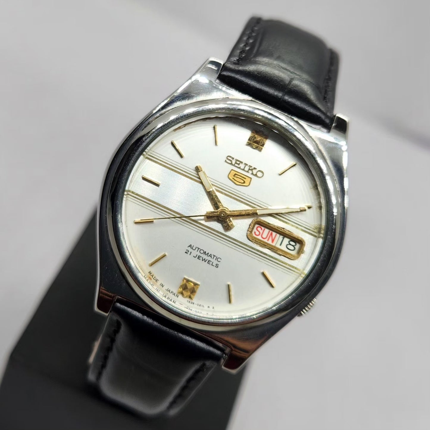 Vintage 1997 Original Seiko 5 Automatic 7S26-3170 Silver Face 21 Jewels Day-Date Japanese Men's Wrist Watch OG357