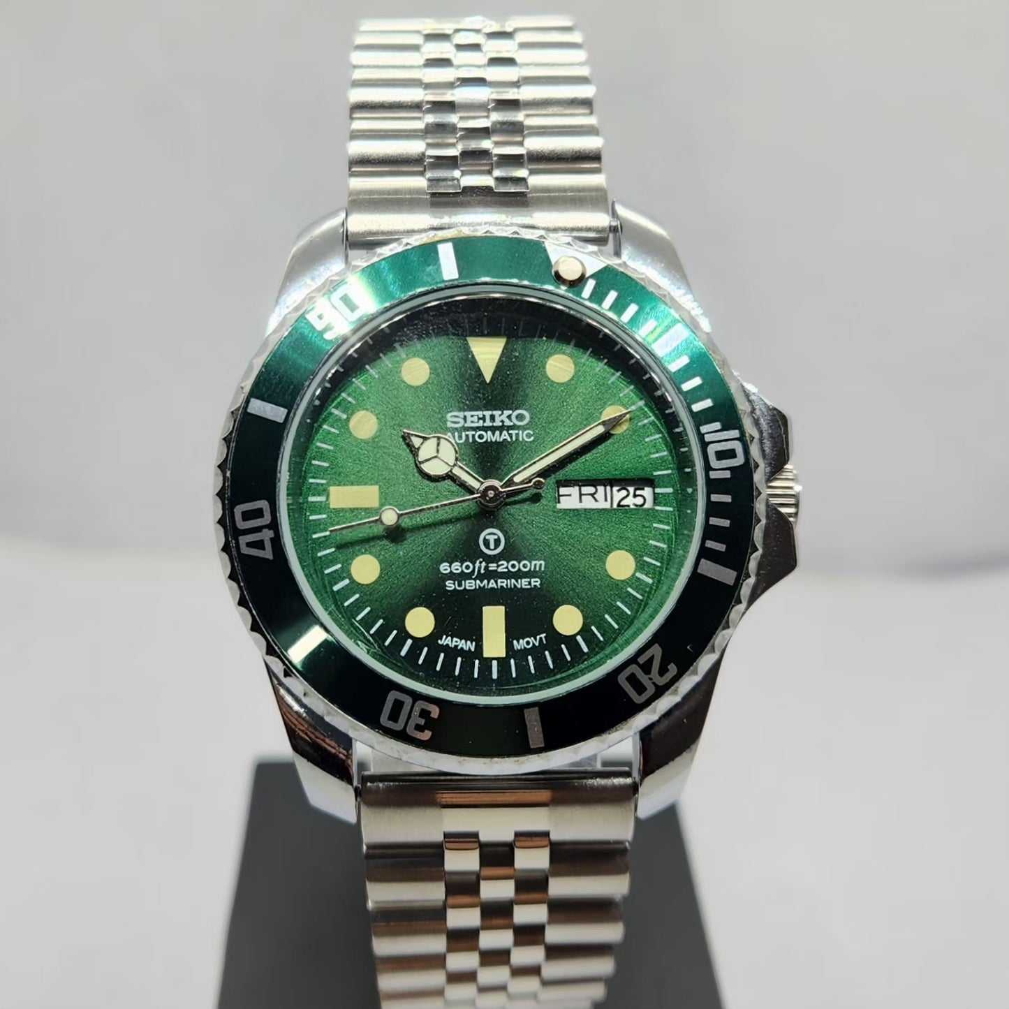 Vintage MOD Seiko Sports Automatic Cal. 6309 17 Jewels Green Face Jubilee Bracelet Rotating Bezel Men's Wrist Watch P6
