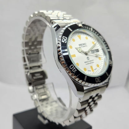 Vintage MOD Seiko Sports Automatic Cal. 6309 17 Jewels White Face Jubilee Bracelet Rotating Bezel Men's Wrist Watch P7