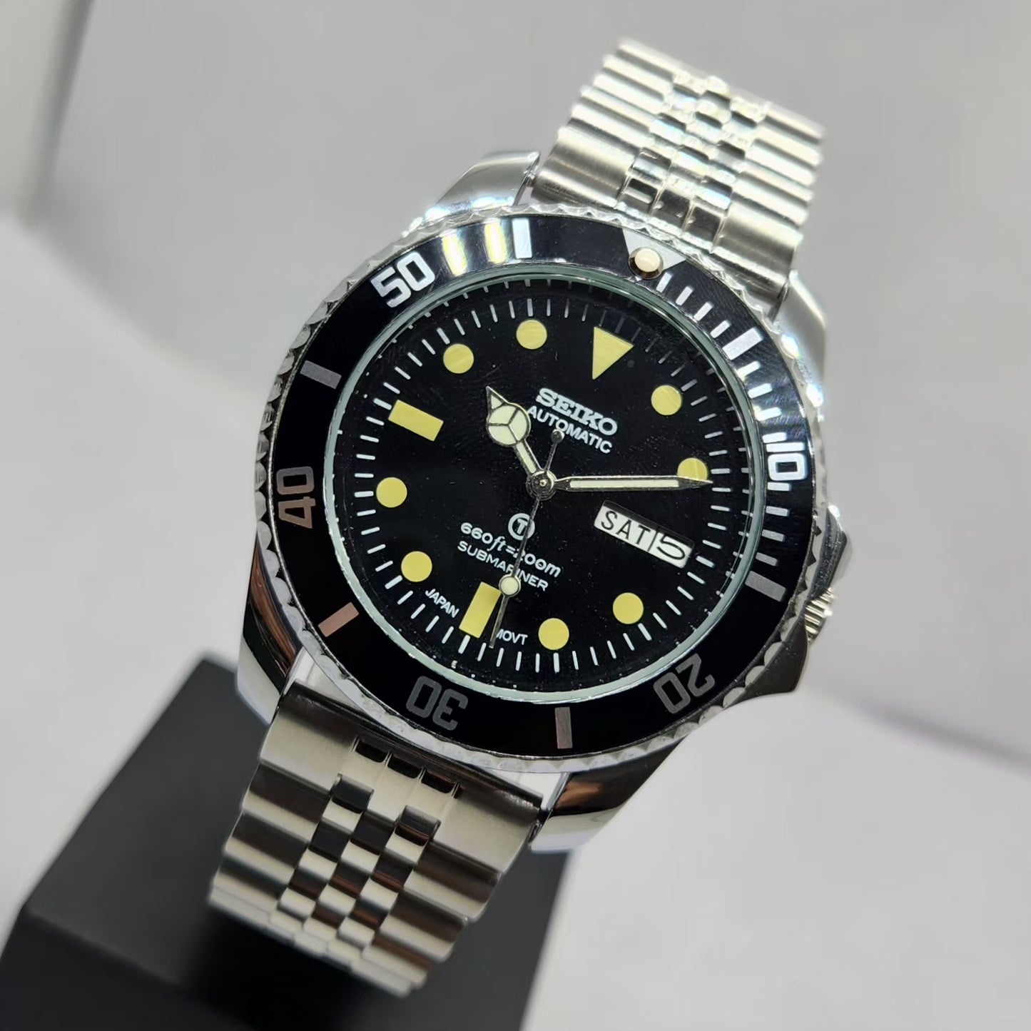Vintage MOD Seiko Sports Automatic Cal. 6309 17 Jewels Black Face Jubilee Bracelet Rotating Bezel Men's Wrist Watch P8