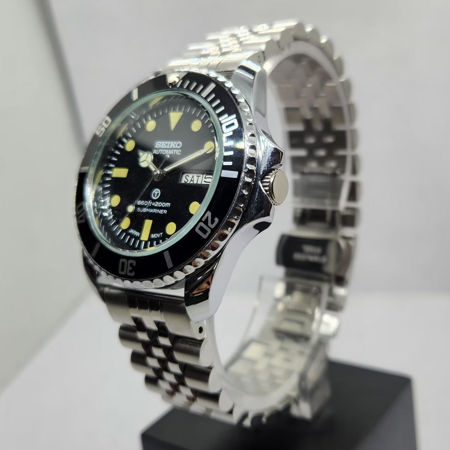 Vintage MOD Seiko Sports Automatic Cal. 6309 17 Jewels Black Face Jubilee Bracelet Rotating Bezel Men's Wrist Watch P8