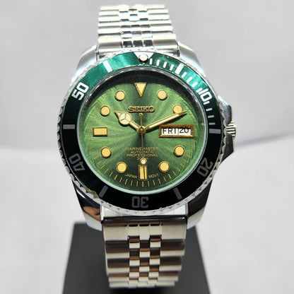 Vintage MOD Seiko Sports Automatic Cal. 6309 17 Jewels Green Face Jubilee Bracelet Rotating Bezel Men's Wrist Watch P10