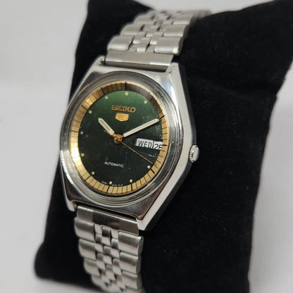 Vintage 1982 Original Seiko 5 Automatic 6309-569A Green Face 17 Jewels Day-Date Japanese Men's Wrist Watch OG336