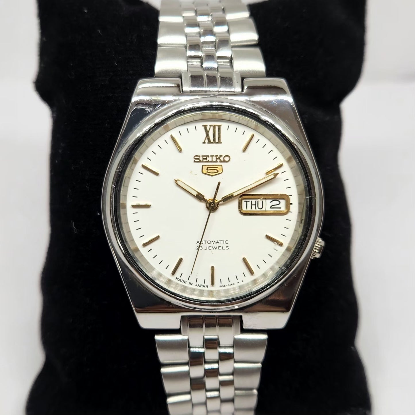 Vintage 2003 Original Seiko 5 Automatic 7S26-0520 White Face 21 Jewels Day-Date Japanese Men's Wrist Watch OG337