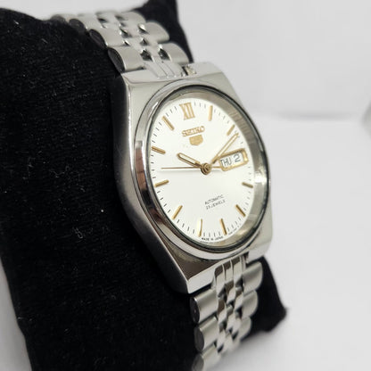 Vintage 2003 Original Seiko 5 Automatic 7S26-0520 White Face 21 Jewels Day-Date Japanese Men's Wrist Watch OG337