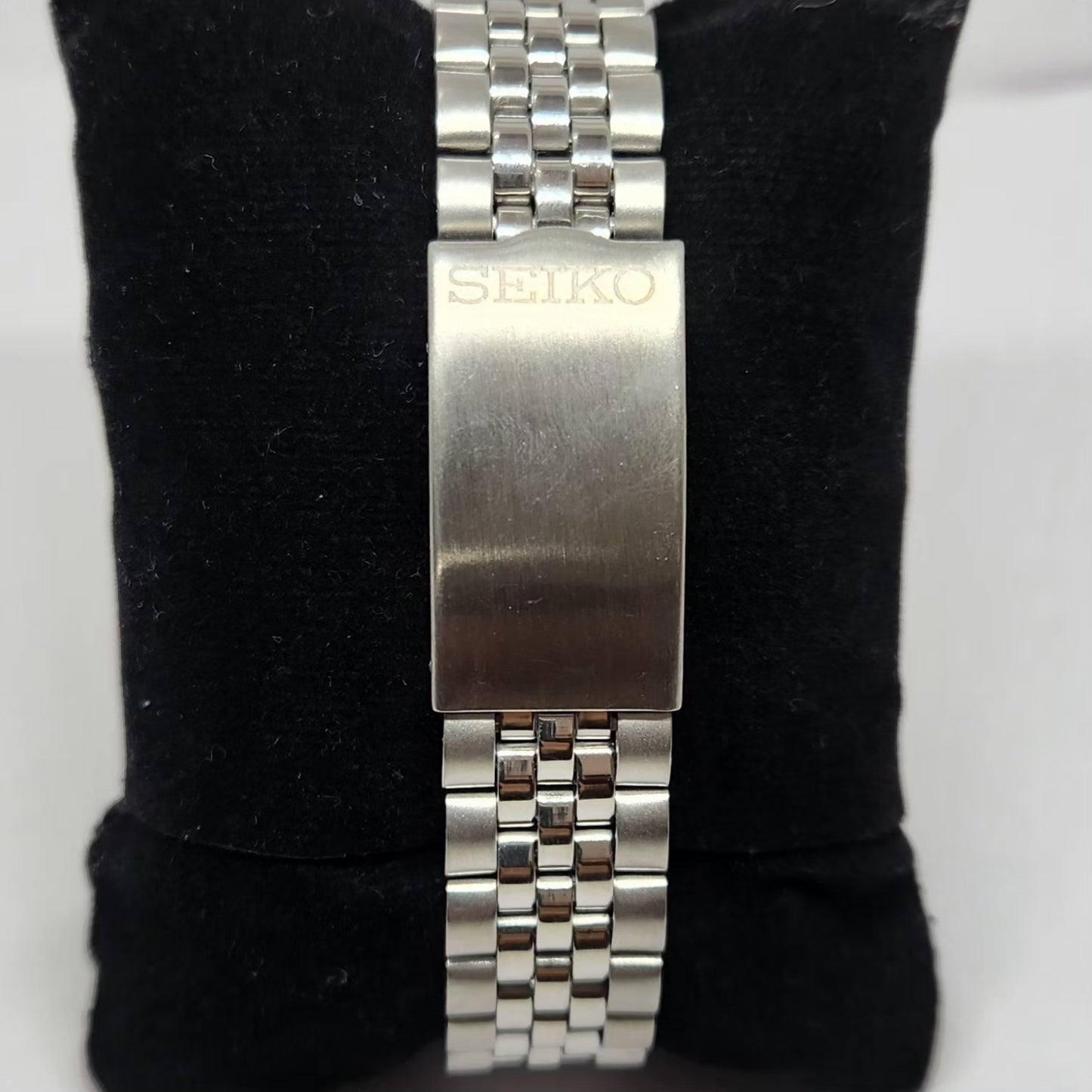 Vintage 2003 Original Seiko 5 Automatic 7S26-0520 White Face 21 Jewels Day-Date Japanese Men's Wrist Watch OG337
