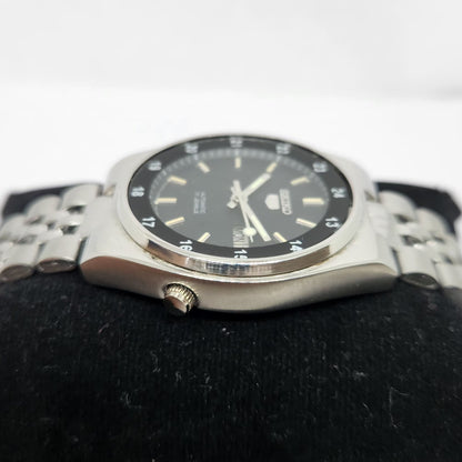 Vintage 1982 Original Seiko 5 Automatic 7009-3101 Black Face Railway Time Day-Date Japanese Men's Wrist Watch OG338