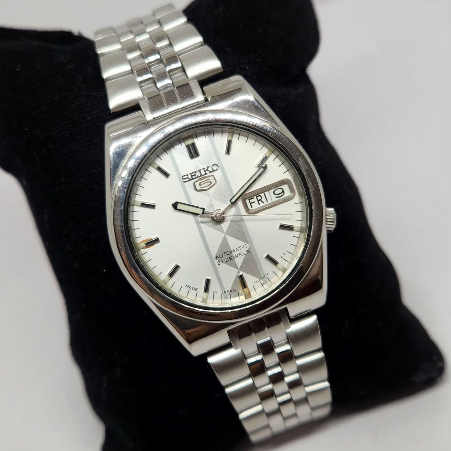 Vintage 1980 Original Seiko 5 Automatic 7S26 Silver Face 21 Jewels Day-Date Japanese Men's Wrist Watch OG339