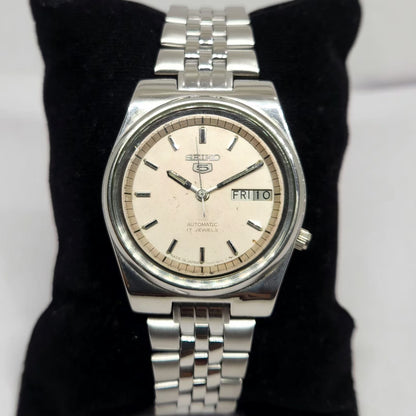 Vintage 1980 Original Seiko 5 Automatic 7009-3040 Cream Face 17 Jewels Day-Date Japanese Men's Wrist Watch OG340