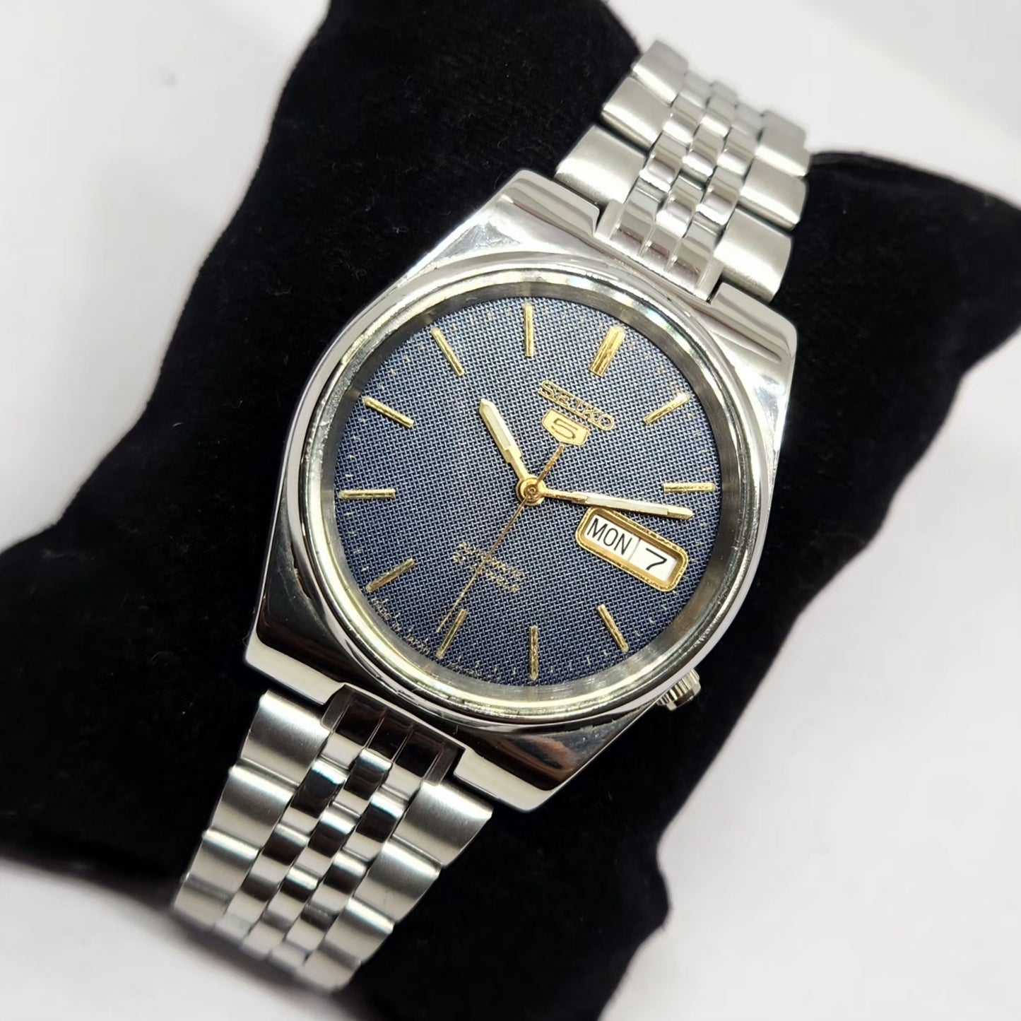 Vintage 1999 Original Seiko 5 Automatic 7S26-03X0 Blue Face 21 Jewels Day-Date Japanese Men's Wrist Watch OG341