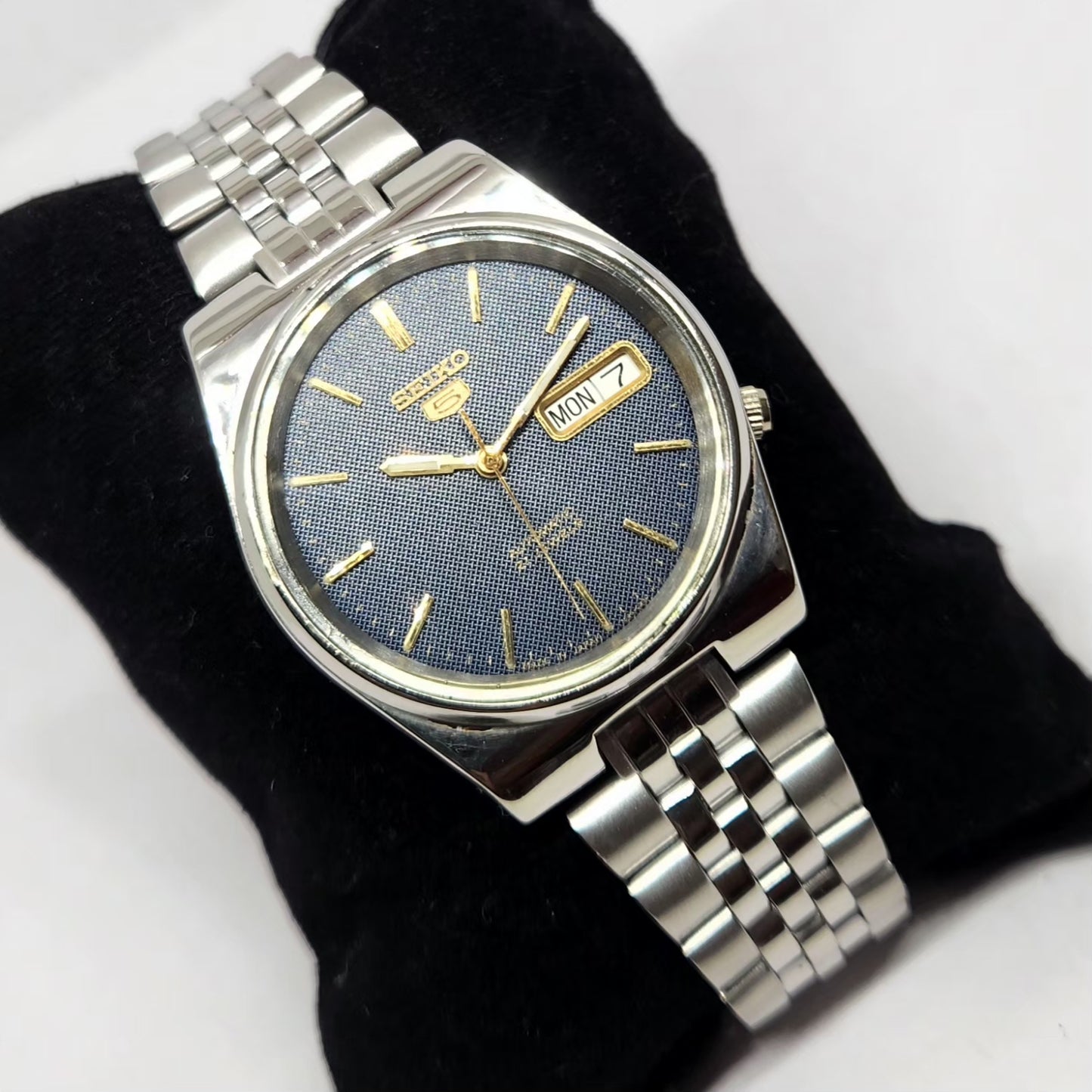 Vintage 1999 Original Seiko 5 Automatic 7S26-03X0 Blue Face 21 Jewels Day-Date Japanese Men's Wrist Watch OG341