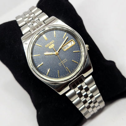 Vintage 1999 Original Seiko 5 Automatic 7S26-03X0 Blue Face 21 Jewels Day-Date Japanese Men's Wrist Watch OG341