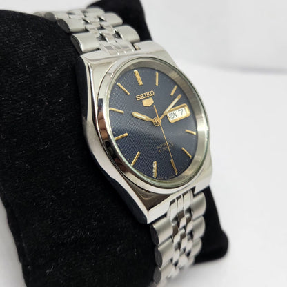 Vintage 1999 Original Seiko 5 Automatic 7S26-03X0 Blue Face 21 Jewels Day-Date Japanese Men's Wrist Watch OG341