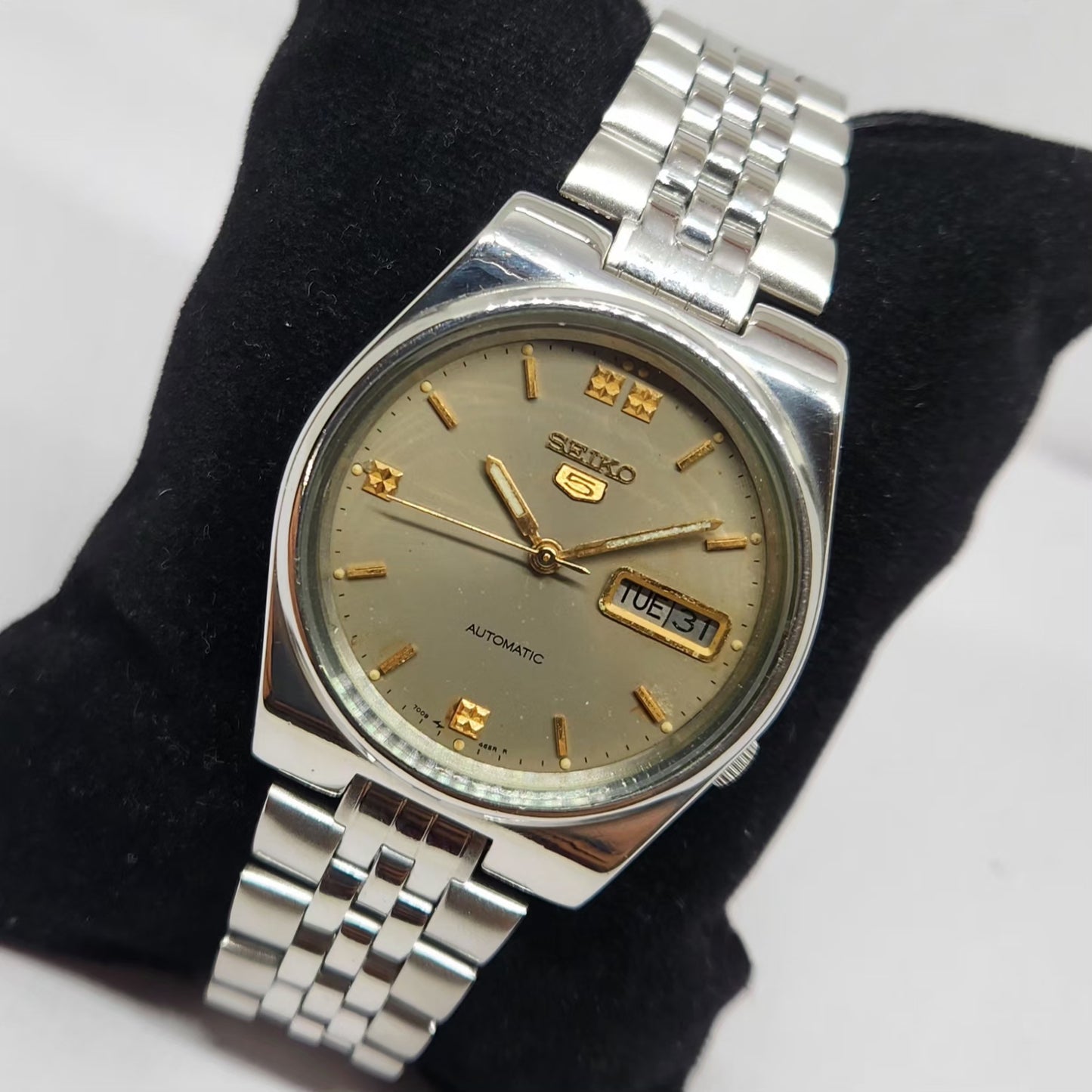 Vintage 1980 Original Seiko 5 Automatic 7009-876A Grey Face 17 Jewels Day-Date Japanese Men's Wrist Watch OG342