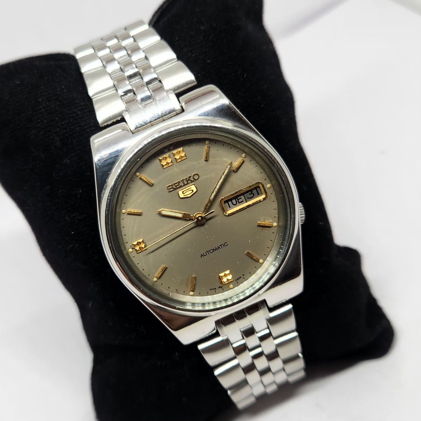 Vintage 1980 Original Seiko 5 Automatic 7009-876A Grey Face 17 Jewels Day-Date Japanese Men's Wrist Watch OG342