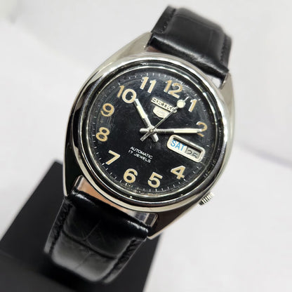 Vintage 1999 Original Seiko 5 Automatic 7S26-3160 Black Face 21 Jewels Day-Date Japanese Men's Wrist Watch OG359