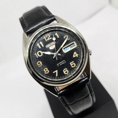 Vintage 1999 Original Seiko 5 Automatic 7S26-3160 Black Face 21 Jewels Day-Date Japanese Men's Wrist Watch OG359