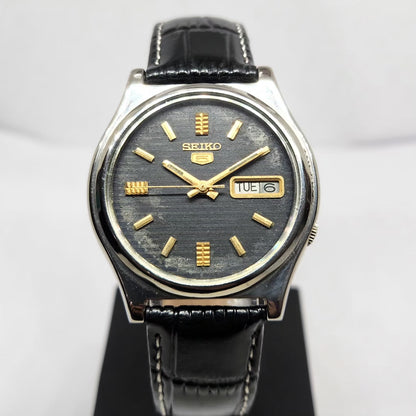 Vintage 1981 Original Seiko 5 Automatic 7009-3171 black Face 21 Jewels Day-Date Japanese Men's Wrist Watch OG360