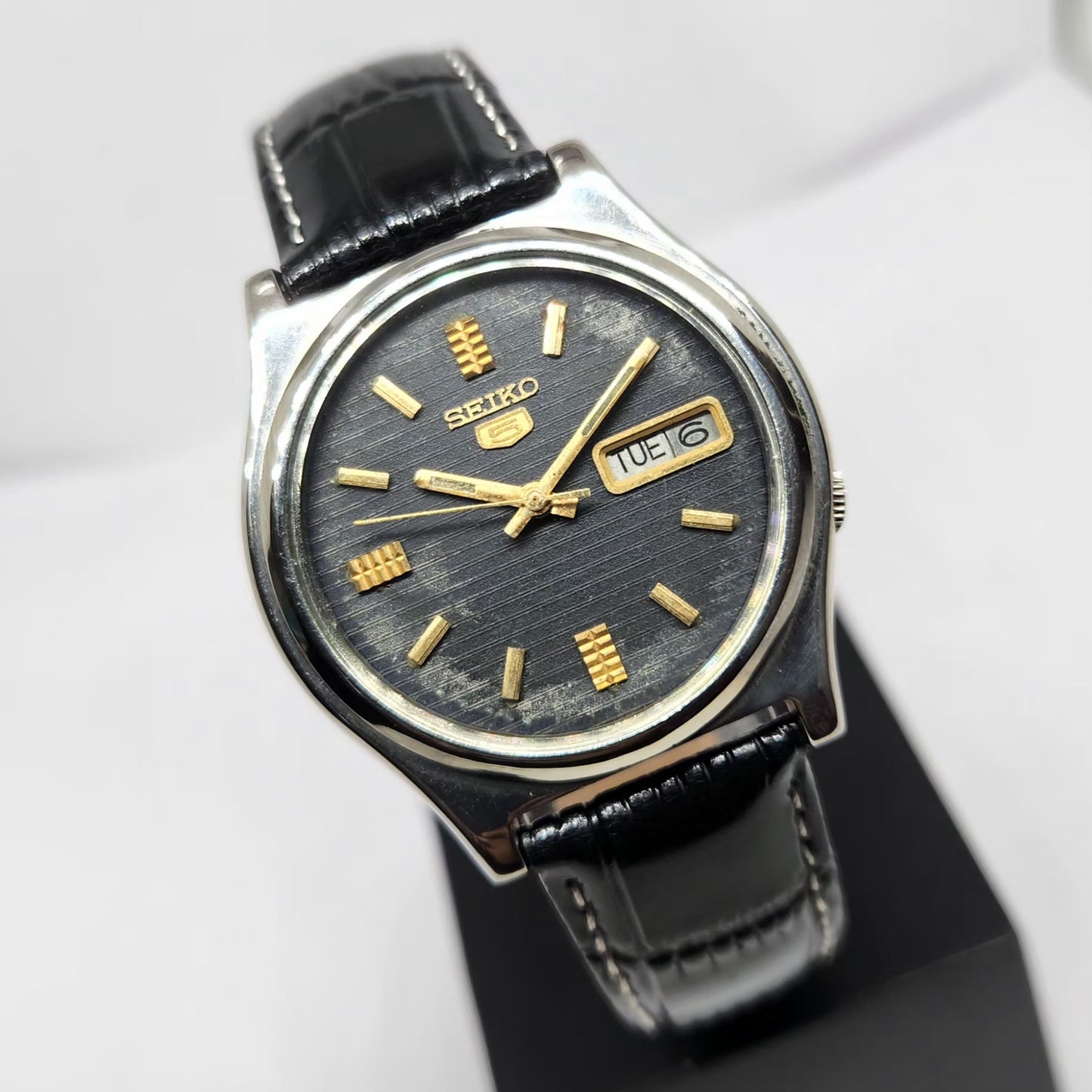 Vintage 1981 Original Seiko 5 Automatic 7009-3171 black Face 21 Jewels Day-Date Japanese Men's Wrist Watch OG360