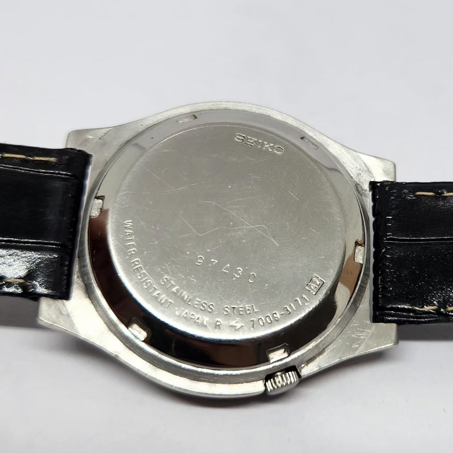 Vintage 1981 Original Seiko 5 Automatic 7009-3171 black Face 21 Jewels Day-Date Japanese Men's Wrist Watch OG360