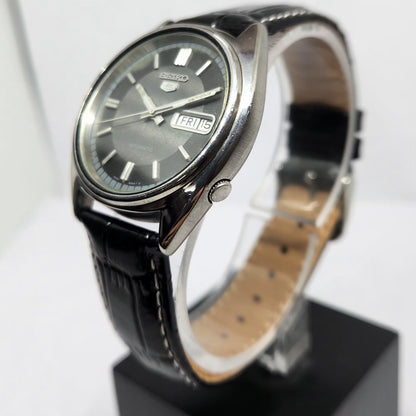 Vintage 1985 Original Seiko 5 Automatic 6309-8840 Black Face 17 Jewels Day-Date Japanese Men's Wrist Watch OG361