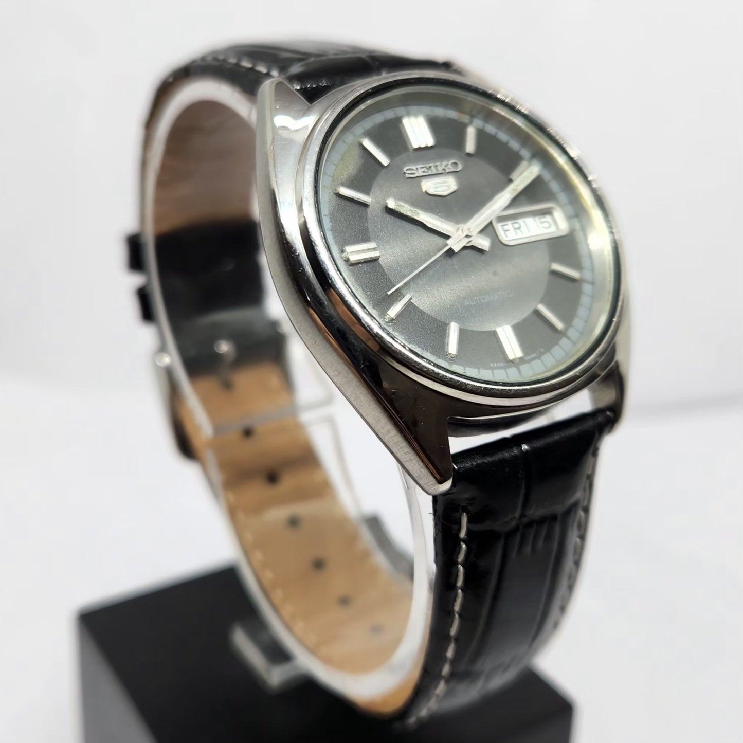 Vintage 1985 Original Seiko 5 Automatic 6309-8840 Black Face 17 Jewels Day-Date Japanese Men's Wrist Watch OG361