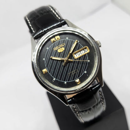 Vintage 1999 Original Seiko 5 Automatic 6309-5270 Black Face 17 Jewels Day-Date Japanese Men's Wrist Watch OG363