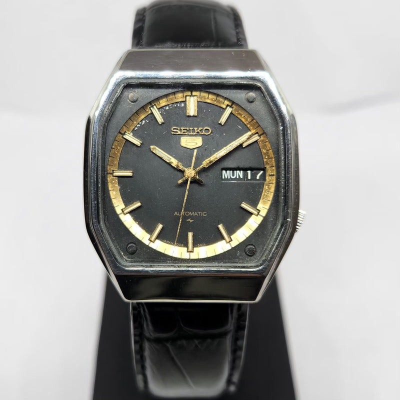 Vintage 1981 Original Seiko 5 Automatic 7009-5210 Black Face 17 Jewels Day-Date Japanese Men's Wrist Watch OG365