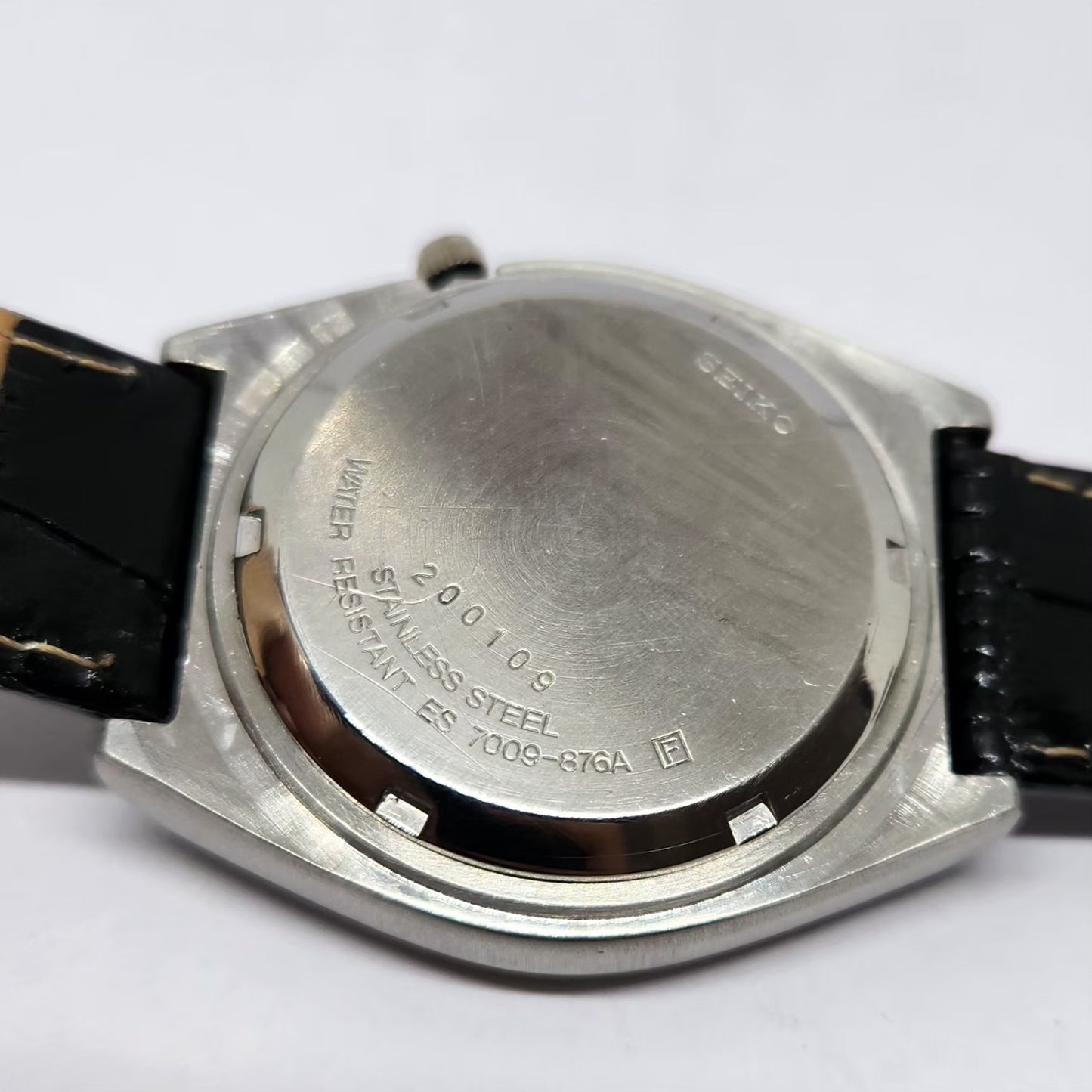 Vintage 1982 Original Seiko 5 Automatic 7009-6001 Black Face 17 Jewels Day-Date Japanese Men's Wrist Watch OG368