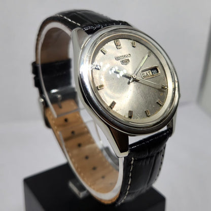 Vintage 1970 Original Seiko 5 Automatic 6119 Silver Face 21 Jewels Day-Date Japanese Men's Wrist Watch OG369