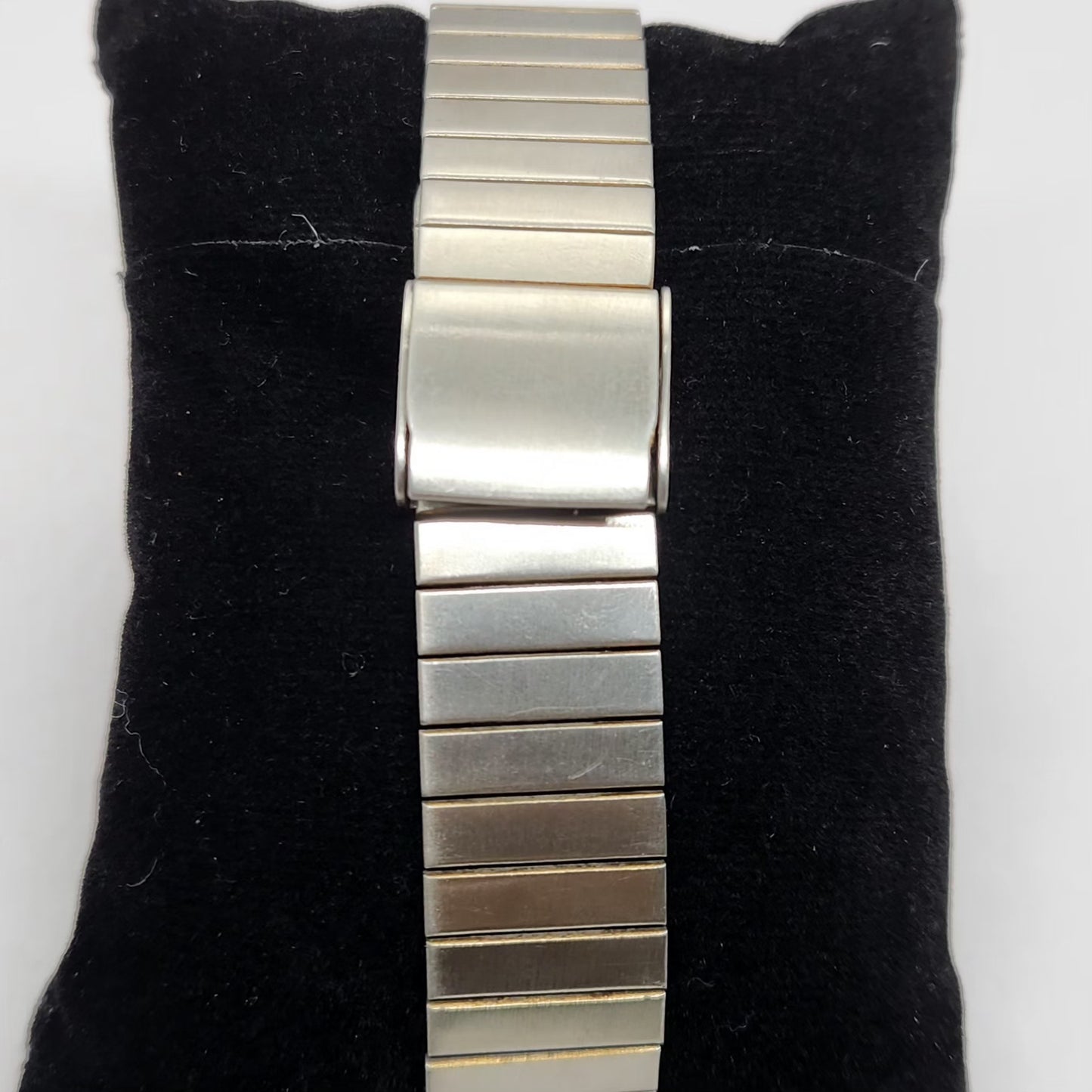 Vintage 1980 Original Citizen Automatic 8200 Black Face 36MM Case Day-Date Japanese Men's Wrist Watch CT01