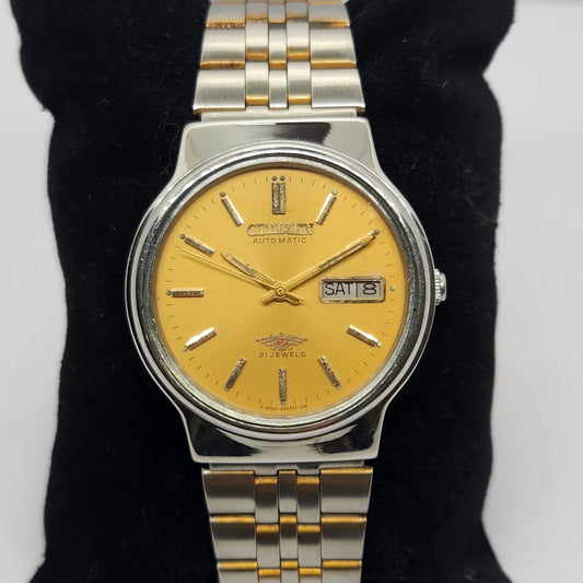 Vintage 1981 Original Citizen Automatic 8200 Gold Face 35MM Case Day-Date Japanese Men's Wrist Watch CT03