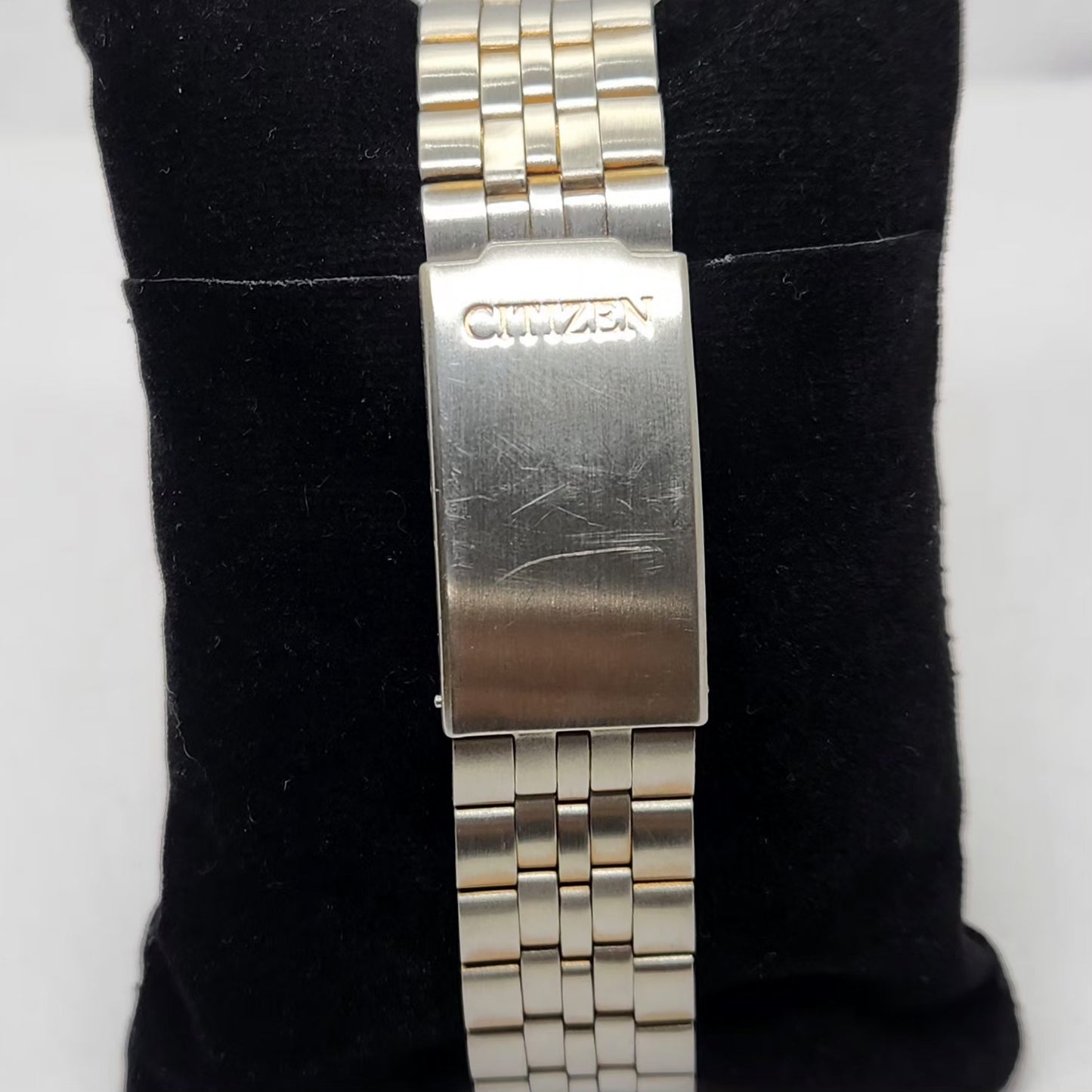 Vintage 1981 Original Citizen Automatic 8200 Gold Face 35MM Case Day-Date Japanese Men's Wrist Watch CT03