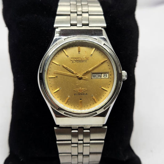 Vintage 1982 Original Citizen Automatic 8200 Gold Face 35MM Day-Date Japanese Men's Wrist Watch CT04