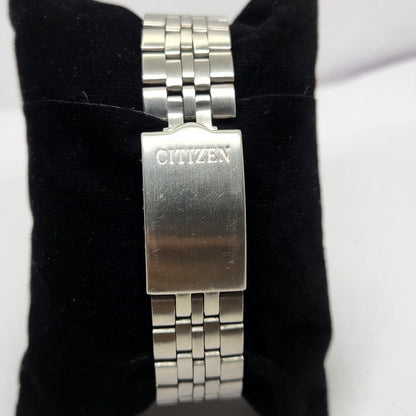 Vintage 1982 Original Citizen Automatic 8200 Gold Face 35MM Day-Date Japanese Men's Wrist Watch CT04