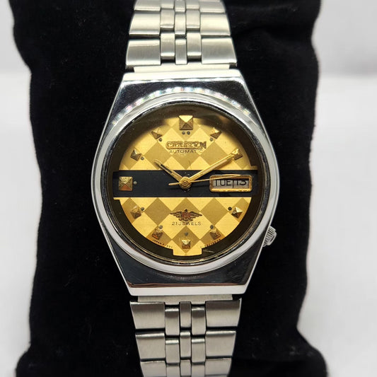Vintage 1977 Original Citizen Automatic 8200 Gold Face 35MM Case Day-Date Japanese Men's Wrist Watch CT06