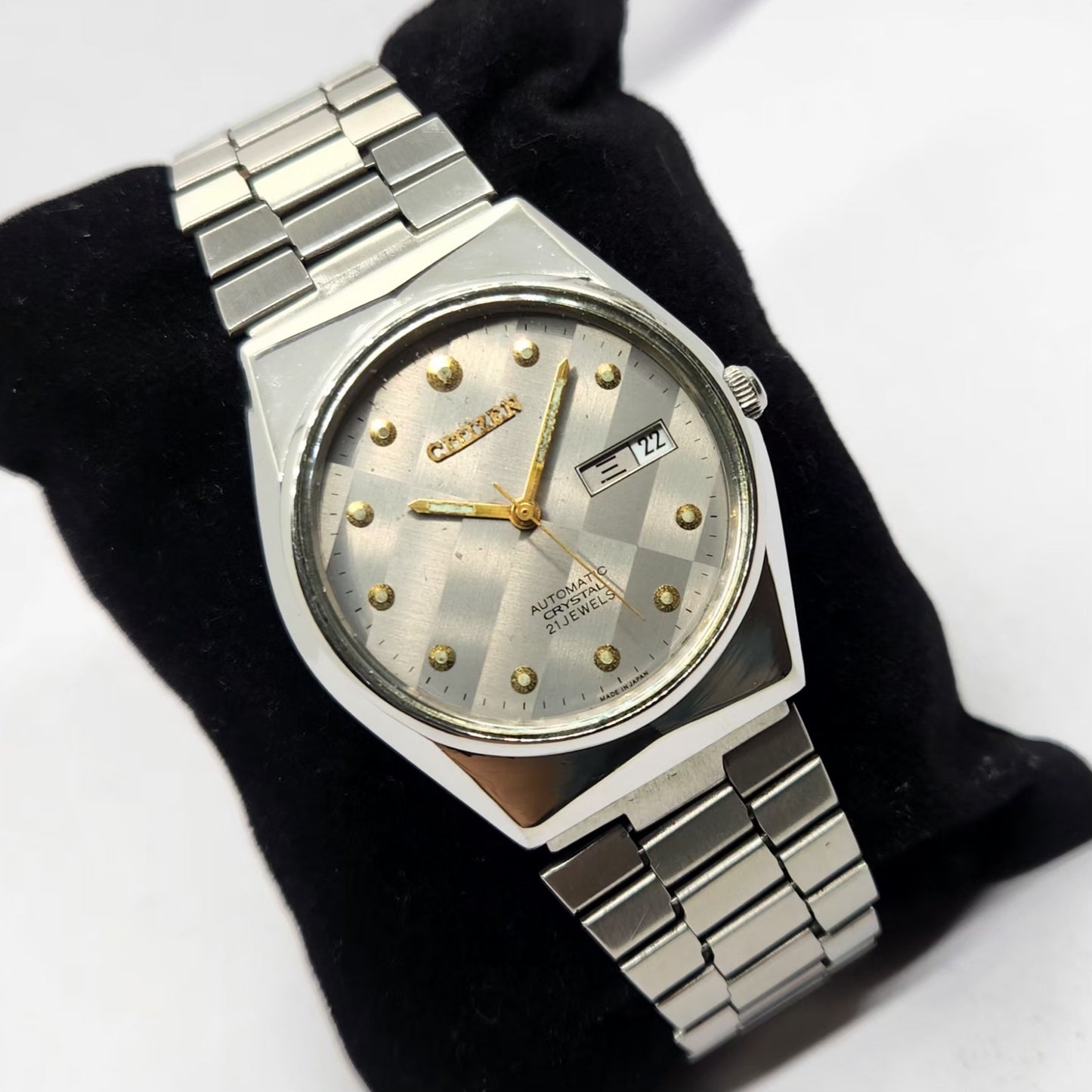 Vintage 1977 Original Citizen Automatic 8200 Grey Face 36MM Case Day-Date Japanese Men's Wrist Watch CT08