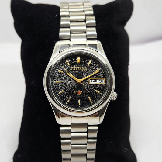 Vintage 1978 Original Citizen Automatic 8200 Black Face 33MM Case Day-Date Japanese Men's Wrist Watch CT10