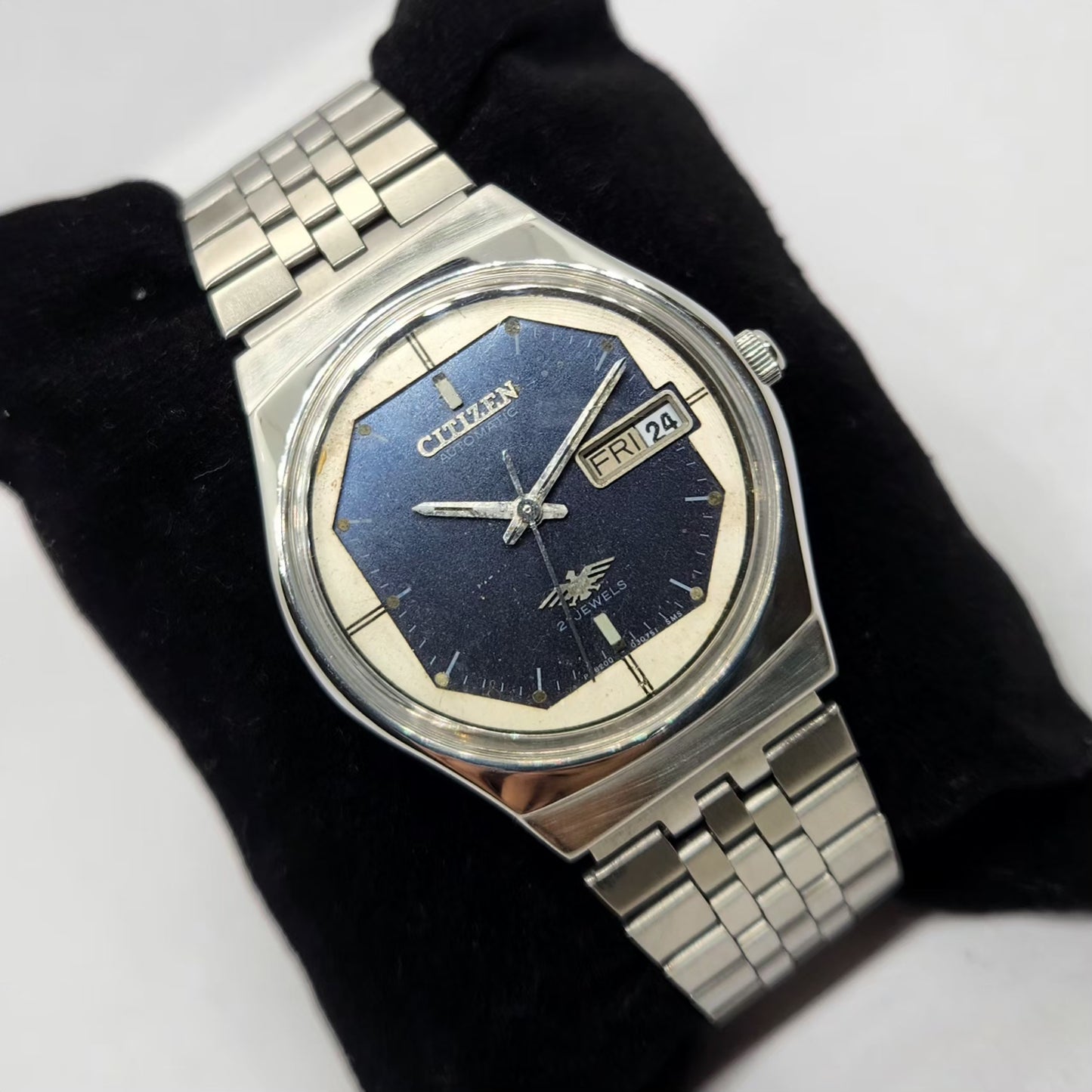 Vintage 1980 Original Citizen Automatic 8200 Blue Face 35MM Case Day-Date Japanese Men's Wrist Watch CT11
