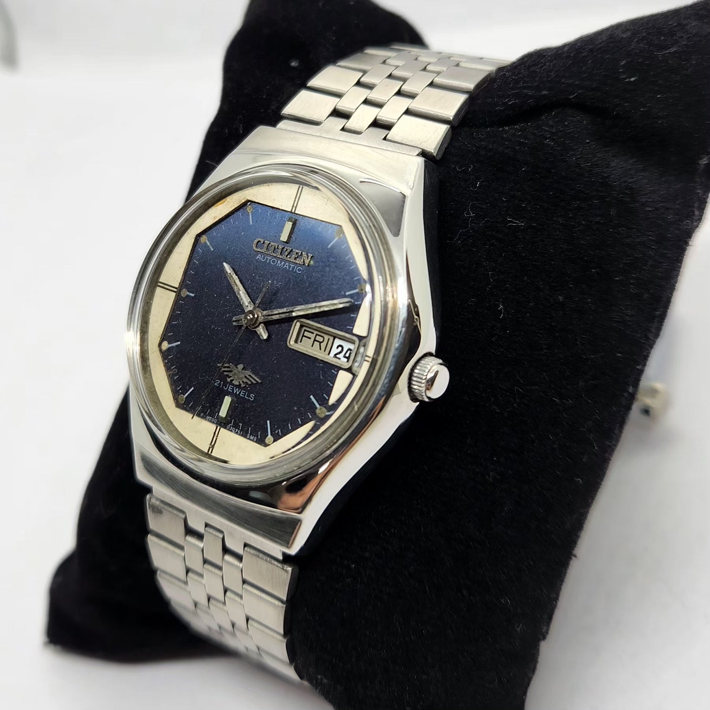 Vintage 1980 Original Citizen Automatic 8200 Blue Face 35MM Case Day-Date Japanese Men's Wrist Watch CT11