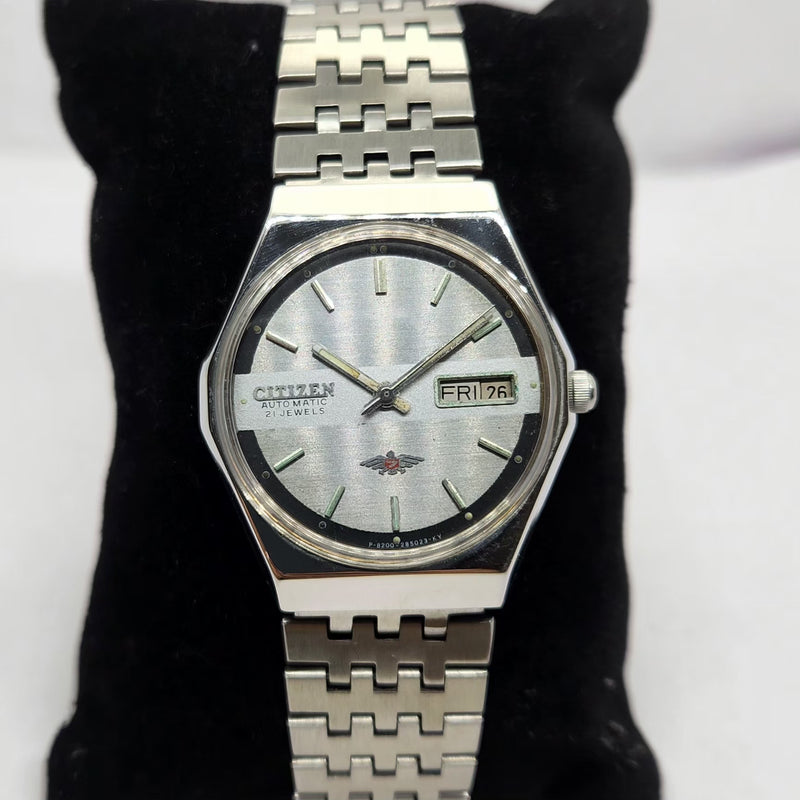 Vintage 1978 Original Citizen Automatic 8200 Silver Face 35MM Case Day-Date Japanese Men's Wrist Watch CT12