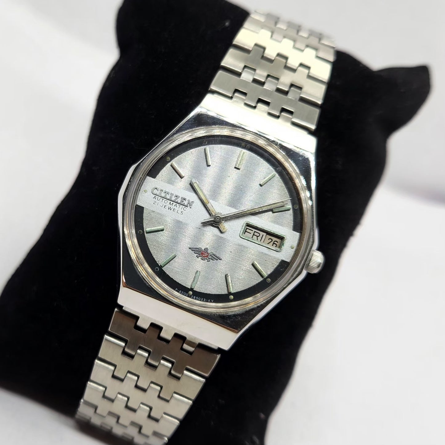 Vintage 1978 Original Citizen Automatic 8200 Silver Face 35MM Case Day-Date Japanese Men's Wrist Watch CT12