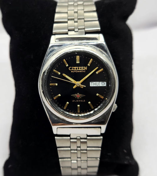 Vintage 1977 Original Citizen Automatic 8200 Black Face 33mm Case Day-Date Japanese Men's Wrist Watch CT14