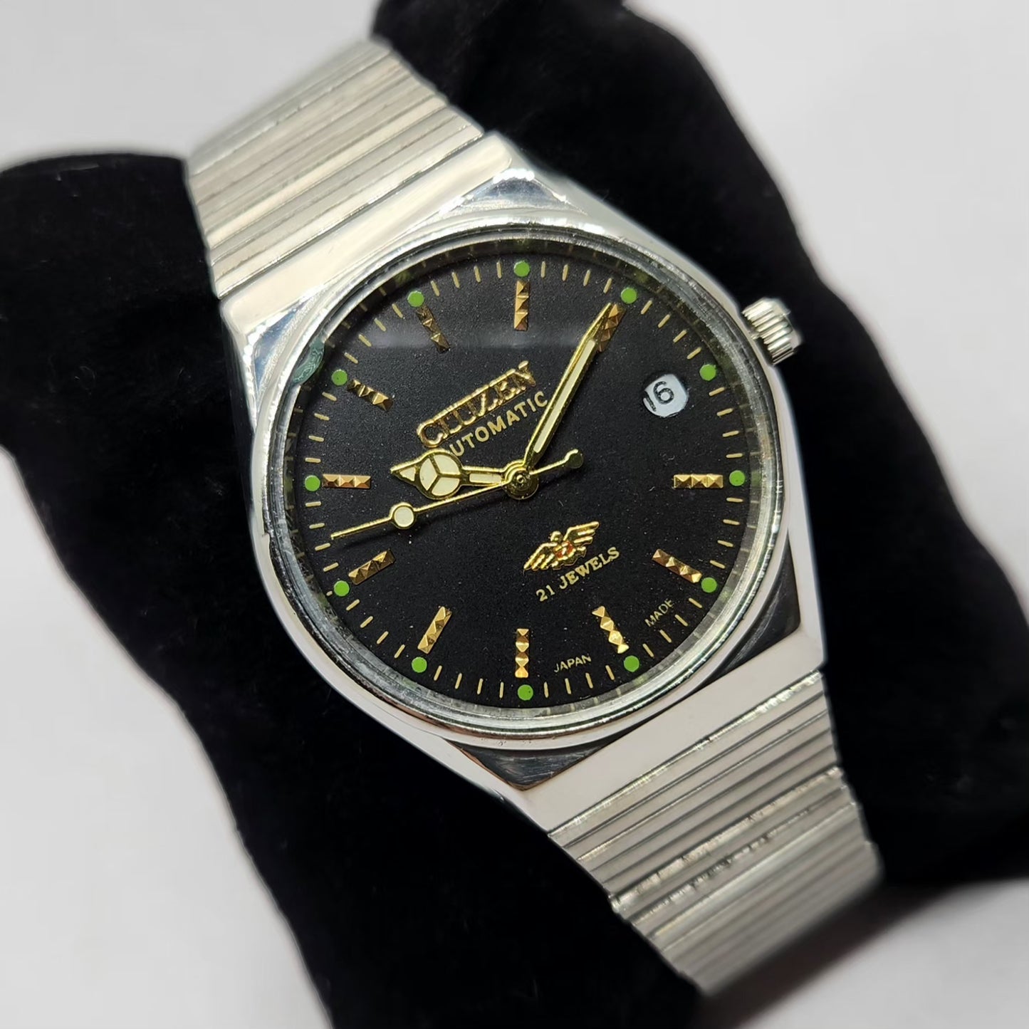 Vintage 1981 Citizen Automatic 8200 Black Face 35MM Case Date New Dial Men's Wrist Watch CT15
