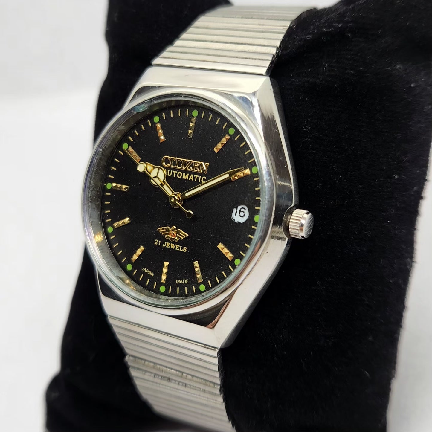 Vintage 1981 Citizen Automatic 8200 Black Face 35MM Case Date New Dial Men's Wrist Watch CT15