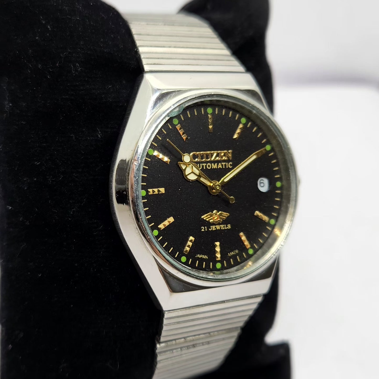Vintage 1981 Citizen Automatic 8200 Black Face 35MM Case Date New Dial Men's Wrist Watch CT15