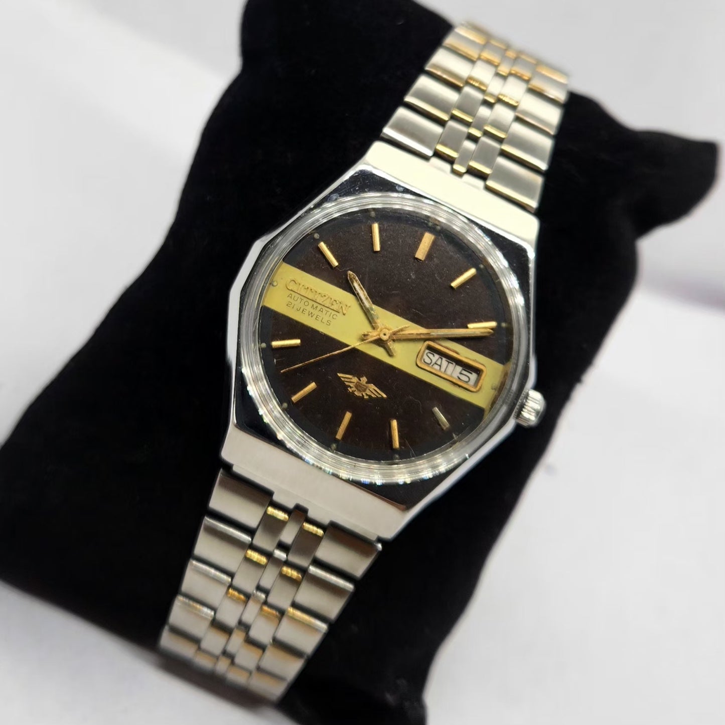 Vintage 1977 Original Citizen Automatic 8200 Brown Face 35MM Day-Date Japanese Men's Wrist Watch CT16