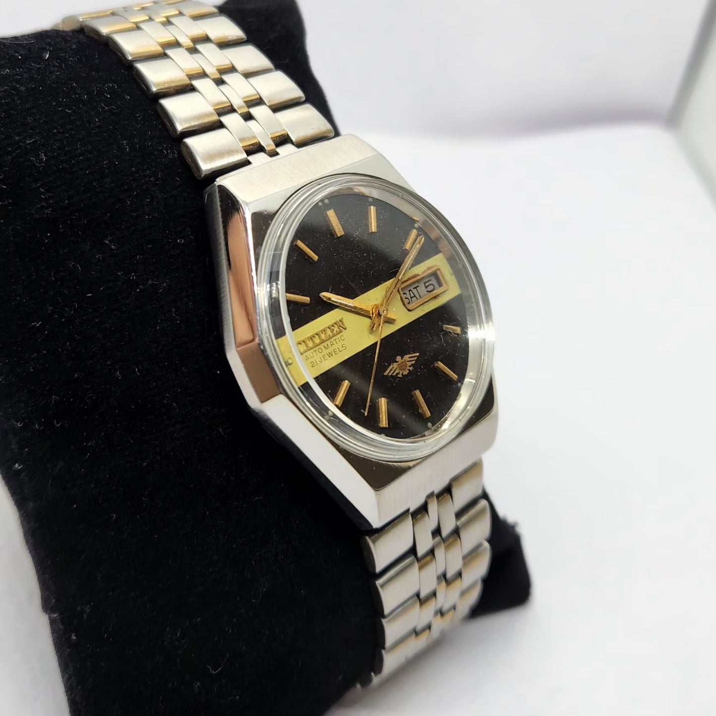 Vintage 1977 Original Citizen Automatic 8200 Brown Face 35MM Day-Date Japanese Men's Wrist Watch CT16