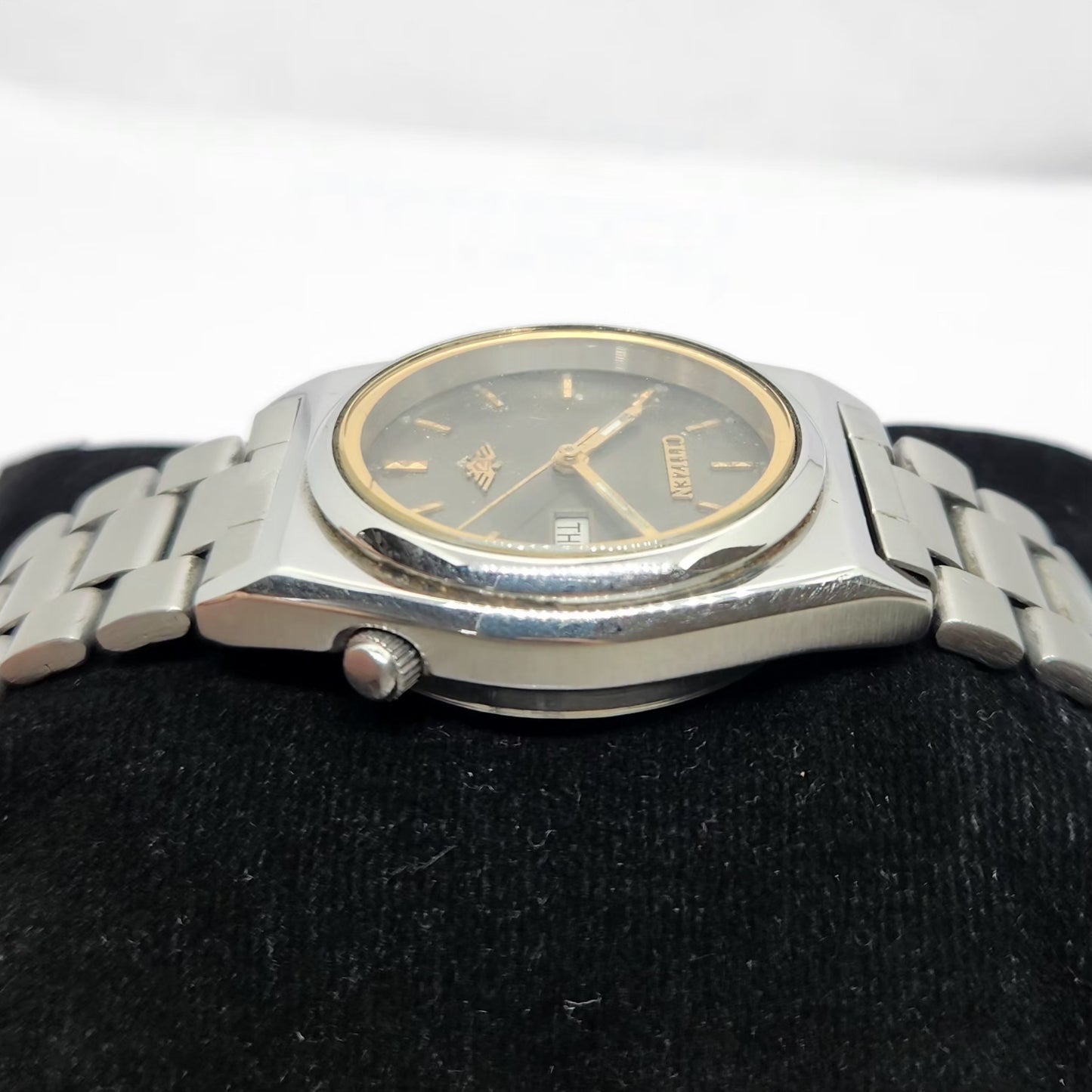 Vintage 1980 Original Citizen Automatic 8200 Grey Face 32MM Case Day-Date Japanese Men's Wrist Watch CT20